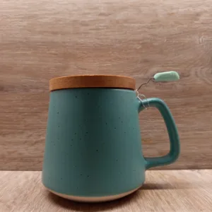 tazza youtea colore turchese con filtro e coperchio in bambu